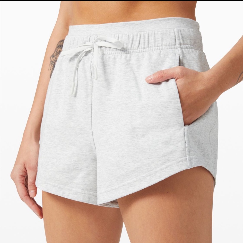 Lululemon Heathered Core Ultra Light Grey